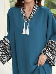 Al Najma 女式优雅几何印花拼接宽松长款开衫连衣裙，秋季 - 藍色 - 查看 6