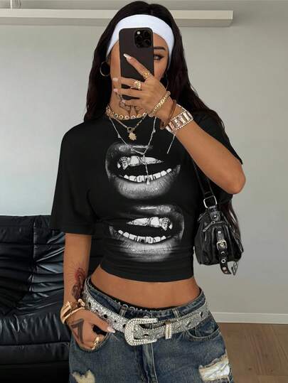 Coolane Women's Y2K Basic Daily Wear Casual Back To School Streetwear Stretchy White Loose Ruched Crop Tees,Black And White Lip Pattern,Cool,Sexy,Streetwear,Vintage,Retro,Grunge,Punk,Back To School,Autumn And
