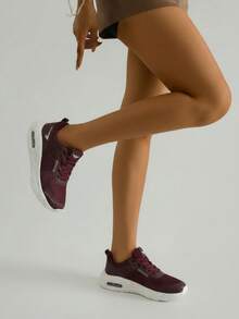 Tenis para mujer malla transpirable amortiguación aire, punta redonda, cordones deportivos, suela gruesa ligera, estilo running urbano, uso entrenamiento y diario, zapatillas - Burdeos - Ver 2