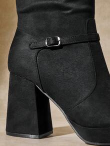 SHUZIA Giày bốt cao đến đầu gối bằng da lộn giả thoải mái quyến rũ dành cho nữ có khóa kim loại trang trí - màu đen - Xem 6