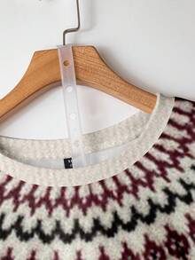 SHEIN LUNE Casual Minimalist Fair Isle Geometric Red Jacquard Print Pattern Crew Neck Loose Fit Women Sweatshirt, Suitable For Autumn/Winter, Christmas