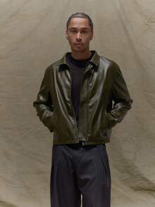 Musero 宽松版型皮革长袖短款隐形门襟皮夹克秋季秋冬 - 軍綠色 - 查看 4