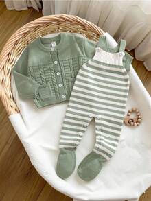 Souflis Souflis 2pcs Baby Boys Casual Stylish Cute Green Patterned Cardigan Sweater And Striped Bib Pants Set, Suitable For Travel, Vacation, Home, Daycare, Autumn/Winter, Christmas, Back To School, Party, Versatile Baby Boy Knitted Set Green Baby Clothes Green Outfits For Baby Boy Newborn Light Green Outfit Unisex Green Full Sleeve Shirt Set For Baby Boy Winter Christmas Halloween Toddler Cardigan Sweater Autumn Fall Jumpers Sweaters Tops Dress Dresses Christmas Jumper Cozy Pixies Prepcrw Christmas Outfit Halloween  New Born Toddler  Fall Winter Dress Halloween  Romper Stuff Halloween Jumper Jumper Cardigans Shirts White Cardigan Clean Downtown Off The Shoulder Sweater Outfit Sets Pink Sweater Jacket Cute Fall Outfits Outfits Top Maija Christmas Dress  Toddler Fall Dark Purple Skirt Christmas Sweater  Fall Sweaters Unisex White Sweater Vest Skirt Sets
