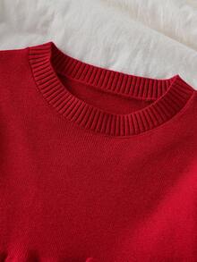 SHEIN Vintaside Kids 少女针织毛衣裙，新品上市。灰白拼色，可爱活泼的风格，柔软舒适的灰色面料，针织设计。适合秋冬穿着。精湛的工艺提升整体品质。优质柔软舒适面料，持久穿着。适合居家、外出、休闲、商务、节日和派对穿着。