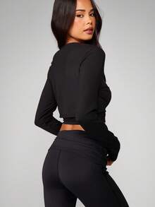 MISSGUIDED 长袖裹身短款运动上衣，V 领，系带细节 - 黑色 - 查看 2