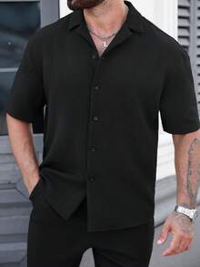 Manfinity Homme Plus Size Men's Checkered Cuban Collar Jacquard Short Sleeve Shirt + Elastic Waist Pants, Ideal Casual Outfit For Vacation, Dining, Dating, Home Or Office