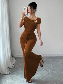 Modelyn 金属扣装饰褶饰修身优雅女式长裙 - 棕色 - 查看 4