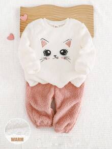 SHEIN 2 pezzi/set Pigiama morbido in pile con ricamo di gatto e cuore, manica lunga girocollo, top a contrasto caldo e pantaloni con coulisse, abbigliamento da notte autunno/inverno - Rosa Baby - Visualizzare 2