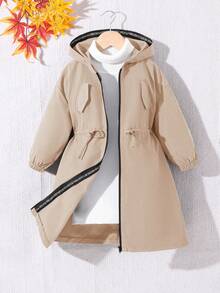 SHEIN 年轻女孩休闲字母装饰宽松文字带连帽口袋中长款派克大衣夹克、风衣、编织双排扣翻领宽松长款风衣、休闲军事风格、适合通勤和户外穿着、女孩的 Y2k 服装。回到学校季节。妈妈和姐姐和我搭配。 - 駝色 - 查看 3