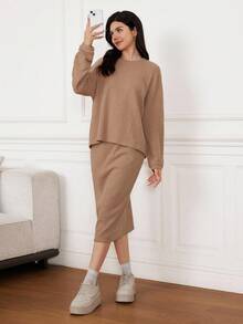 Ensemble t-shirt côtelé en tricot doux kaki et jupe décontractée ample pour adolescente