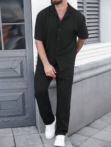 Manfinity Homme Plus Size Men's Checkered Cuban Collar Jacquard Short Sleeve Shirt + Elastic Waist Pants, Ideal Casual Outfit For Vacation, Dining, Dating, Home Or Office