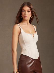 L'Amorae 女士轮廓针织拉链前束身背心 - 杏色 - 查看 1