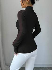 EMERY ROSE Women's Casual Everyday Commute Minimalist Two-Tone Turtleneck Thumb Hole Raglan Sleeve Slim Fit Sweater, Autumn/Winter