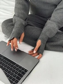 EURMUSE 炭灰色罗纹针织短款高领上衣和阔腿休闲裤套装 - 深灰色 - 查看 5