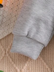 SHEIN Boys' Casual Long Sleeve Sweatshirt And Graphic Print Pants Set, Autumn