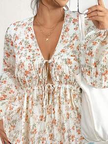 Lounesse 大码女式 V 领带设计碎花长袖衬衫，百搭日常穿着，蓝色碎花 - 彩色 - 查看 7