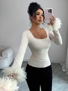 SHEIN Elenzya بلوزة نسائية مربعة الرقبة طويلة الأكمام مع تصميم جانبي مطوي، زخرفة أكمام بالأزهار، أنيقة للاستخدام اليومي والتنقل والموضة والشارع الفرنسي والفينتاج والحفلات والأعمال، باللون البيج، قميص داخلي للخريف/الشتاء - لون مشمشي - مشاهدة 4