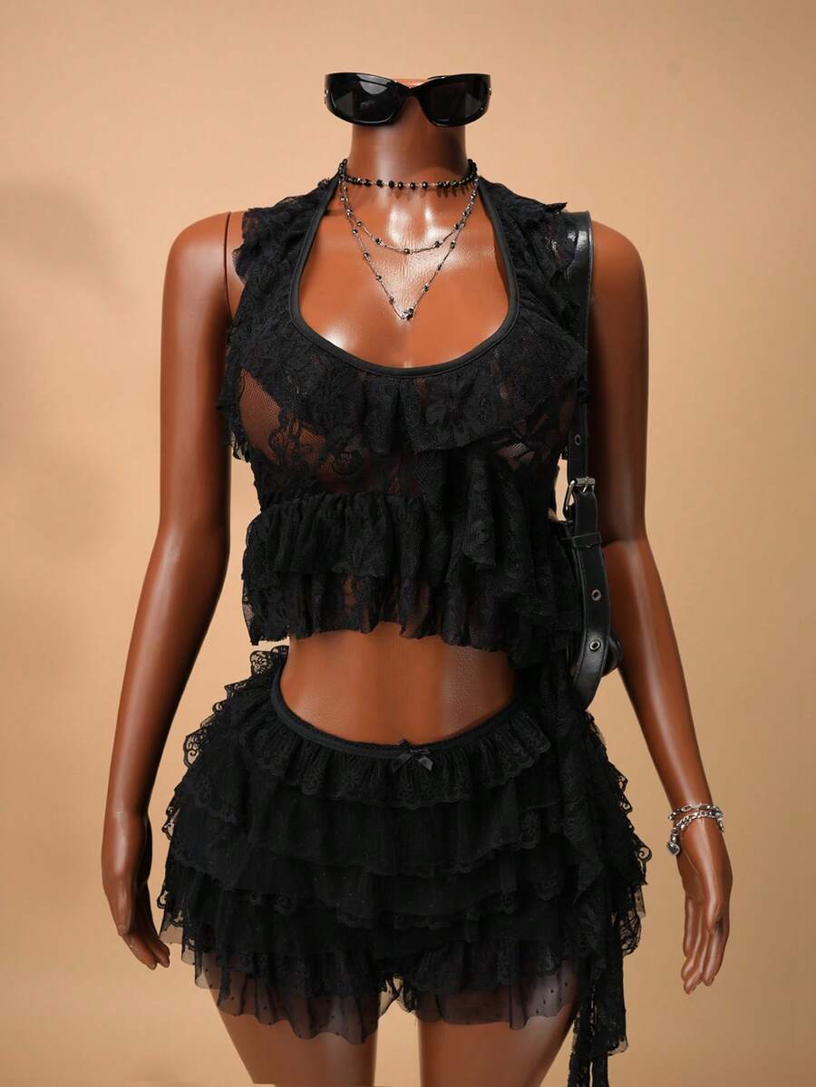 SHEIN BamGlam Blusa con encaje transparente y volantes con diseño de medusa - Negro - Ver 1