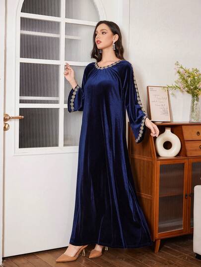 Al Najma Navy Blue Luxurious Velvet Embroidered Elegant Long Sleeve Dress, Suitable For Formal Occasions, Autumn/Winter