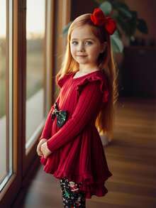 SHEIN 2 件套年轻女孩纯色针织圆领拼布圣诞图案蝴蝶结装饰上衣和圣诞树、圣诞老人、雪花、鹿印花裤，适合秋冬季圣诞派对、宴会、生日 - 紅色 - 查看 6