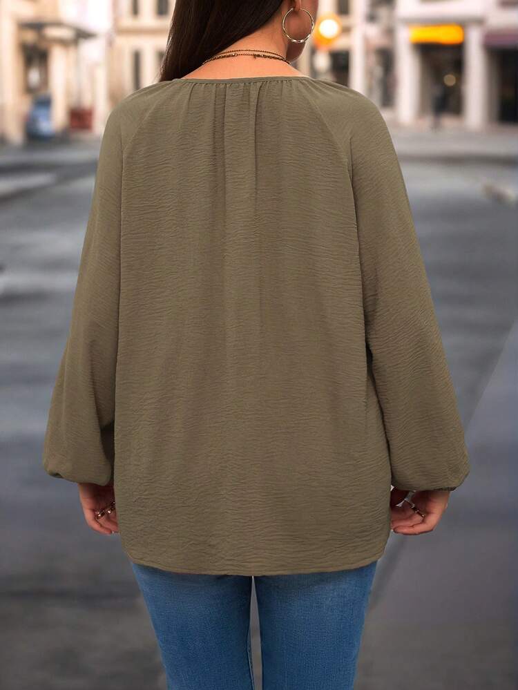 Plus Size Solid Color Twist V-Neck Casual Long Sleeve Shirt - Army Green - View 2