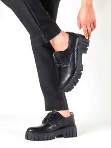 Zapato de mujer, piso estilo Oxford, con agujetas, estilo chunky, ideales para trabajo, escuela o eventos casuales. - Negro - Ver 3
