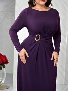 Modelyn Đầm suông tay dài cổ tròn màu trơn cỡ lớn cho nữ, eo kim loại, trang trí xếp nếp thanh lịch - Màu tím - Xem 1