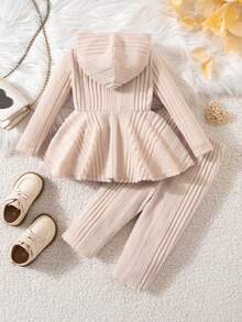 SHEIN 2-Pack Cute Baby Girl Casual And Simple With Cute Leopard Print Heart Pattern Knitted Stretch Anti-Grab Material Solid Color Long-Sleeved Hooded T-Shirt And Trousers Set Suitable For Birthday Parties, Evening Parties, Performances, Weddings, Baptisms, Opening Ceremonies, Suitable For Daily Use, Suitable For Travel, Suitable For Autumn And Winter Baby Girl Outfits Baby Girl Clothes Spring Fall Baby Girls Sets Winter Baby Girl Clothes Cheetah Print Gemütliche Herbst- & Winterstile Styles Confortab