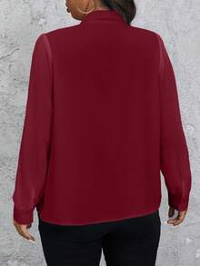 SHEIN Privé 大码女式珍珠领装饰白色雪纺纹理工作服通勤日常办公室衬衫