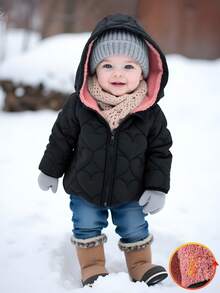 SHEIN Baby Mädchen Säugling Reißverschluss Plüsch gefütterte gepolsterte Herz Kapuzenmantel, Mädchen Winterbekleidung, Säugling Winterjacke, Mädchen Oberbekleidung, vielseitiger Winterstil, geeignet für Outdoor-Aktivitäten und täglichen Gebrauch, 3 Monate bis 3 Jahre alt