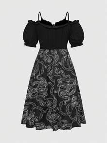 ROMWE Goth Vestido de Manga Curta Plus Size para Mulher em Estilo Gótico Off-Shoulder em Renda e com Bloco de Cores de Estampa de Cobra - Preto - Ver 2