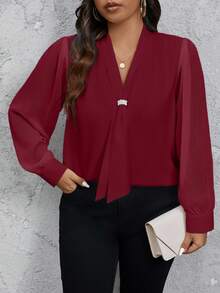 SHEIN Privé 大码女式珍珠领装饰白色雪纺纹理工作服通勤日常办公室衬衫