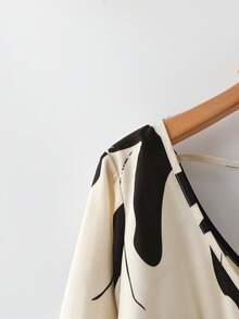 EMERY ROSE 大码女式V领系带全印花长袖秋季衬衫 - 杏色 - 查看 4