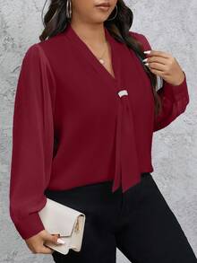 SHEIN Privé 大码女式珍珠领装饰白色雪纺纹理工作服通勤日常办公室衬衫