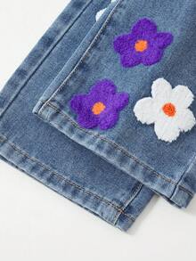 SHEIN Playful Pals Baby Girl Straight Leg Jeans, New Arrival For Autumn/Winter, Blue Denim Single Item, Cute Outdoor Casual Simple Design, Comfortable Home Wear, Colorful Floral Embroidery, Elastic Waist, Loose Fit, Daily, Vacation, Travel, Wardrobe Essential, Party, Fall Season New Release (Top Not Included) - Medium Wash - View 7