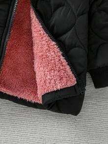 SHEIN Baby Mädchen Säugling Reißverschluss Plüsch gefütterte gepolsterte Herz Kapuzenmantel, Mädchen Winterbekleidung, Säugling Winterjacke, Mädchen Oberbekleidung, vielseitiger Winterstil, geeignet für Outdoor-Aktivitäten und täglichen Gebrauch, 3 Monate bis 3 Jahre alt
