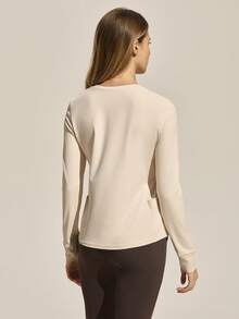 Easithlete 女式长袖运动户外衬衫速干透气上衣轻便防紫外线健身跑步训练上衣杏色带侧口袋 - 杏色 - 查看 3