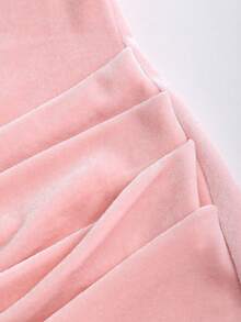 Sweetra Váy bó sát vai xếp nếp nhung màu hồng cánh sen mới dành cho nữ, gợi cảm và thời trang cho tiệc tùng, sinh nhật, những dịp trang trọng - Hồng - Xem 3