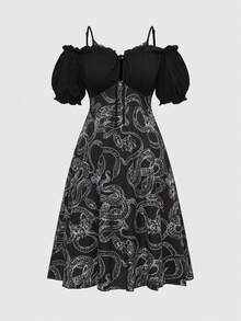 ROMWE Goth Vestido de Manga Curta Plus Size para Mulher em Estilo Gótico Off-Shoulder em Renda e com Bloco de Cores de Estampa de Cobra - Preto - Ver 1