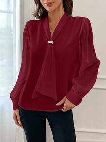 SHEIN Privé 大码女式珍珠领装饰白色雪纺纹理工作服通勤日常办公室衬衫