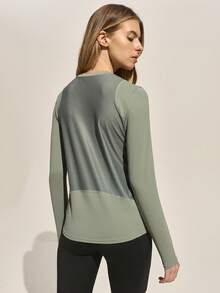 Exploreva 女式长袖运动户外衬衫速干透气网眼撞色上衣轻便防紫外线健身跑步训练上衣绿色 - 軍綠色 - 查看 3