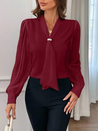 SHEIN Privé Plus Size Women Pearl Collar Decoration White Chiffon Textured Workwear Commuter Everyday Office Shirt
