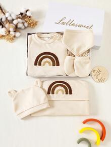 SHEIN Neugeborenen Aprikose Waffel Rundhals Jumpsuit mit gesticktem Regenbogenmuster, Set mit passender Tasche, Mütze, Kapuze und Handschuhen, 5-teiliges Geschenkset, geeignet für Jungen und Mädchen, Lässig Stil