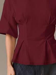 AiiRZ 勃艮第红色荷叶边 T 恤短袖合身腰部喇叭下摆上衣休闲办公室装 - 酒紅色 - 查看 5