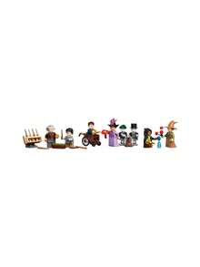 LEGO Harry Potter™ Ollivanders™ & Madam Malkin's Suits BOYS FIRST 76439 - Multicolor - View 5