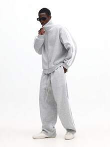 SUMWON 常规款男士全拉链运动夹克和配套直筒运动裤套装，带侧边带细节 - 灰色 - 查看 1