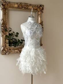 Lovelzi 优雅奢华黑色串珠刺绣手工钻石羽毛装饰短款露背鸡尾酒礼服 - 白色 - 查看 7