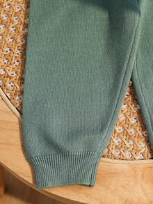 SHEIN 2pcs/Set Baby Boy/Girl Casual Sports Chic Gentleman College Style All-Match Versatile Stand Collar Half-Zip Striped Sweater & White Knit Pants Set Autumn Winter Clothes For Women - Green - View 5