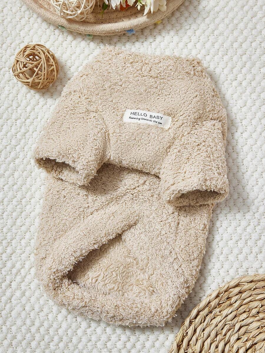 PETSIN Áo nỉ trùm đầu nhung Giáng sinh đáng yêu cho chó và mèo - Áo vest mùa đông dày thoáng khí có lớp lót sang trọng và khóa dây nịt, hoàn hảo cho thú cưng nhỏ thoải mái và đi bộ an toàn, trang phục lễ hội cho gia đình, tiệc tùng và chụp ảnh - màu nâu - Xem 1