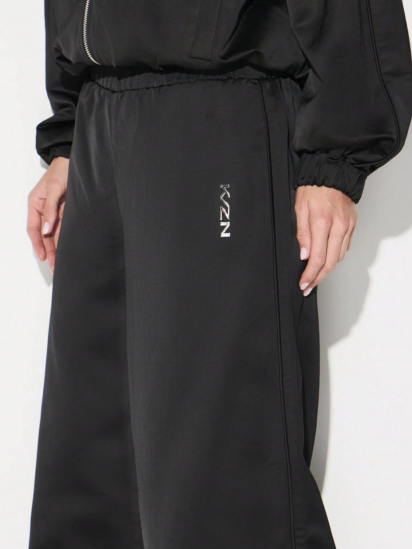 KIZN Pantalon Palazzo à jambes larges en satin